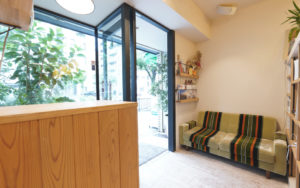 トラックあべの店